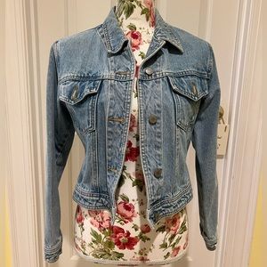 GAP Jean jacket - size Small